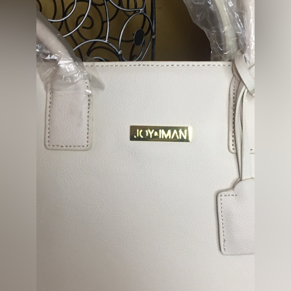 NWT Joy and IMAN Off White Handbag